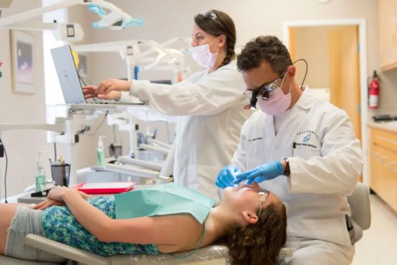 Traitement orthodontique avec bagues chez Virginia Family Dentistry